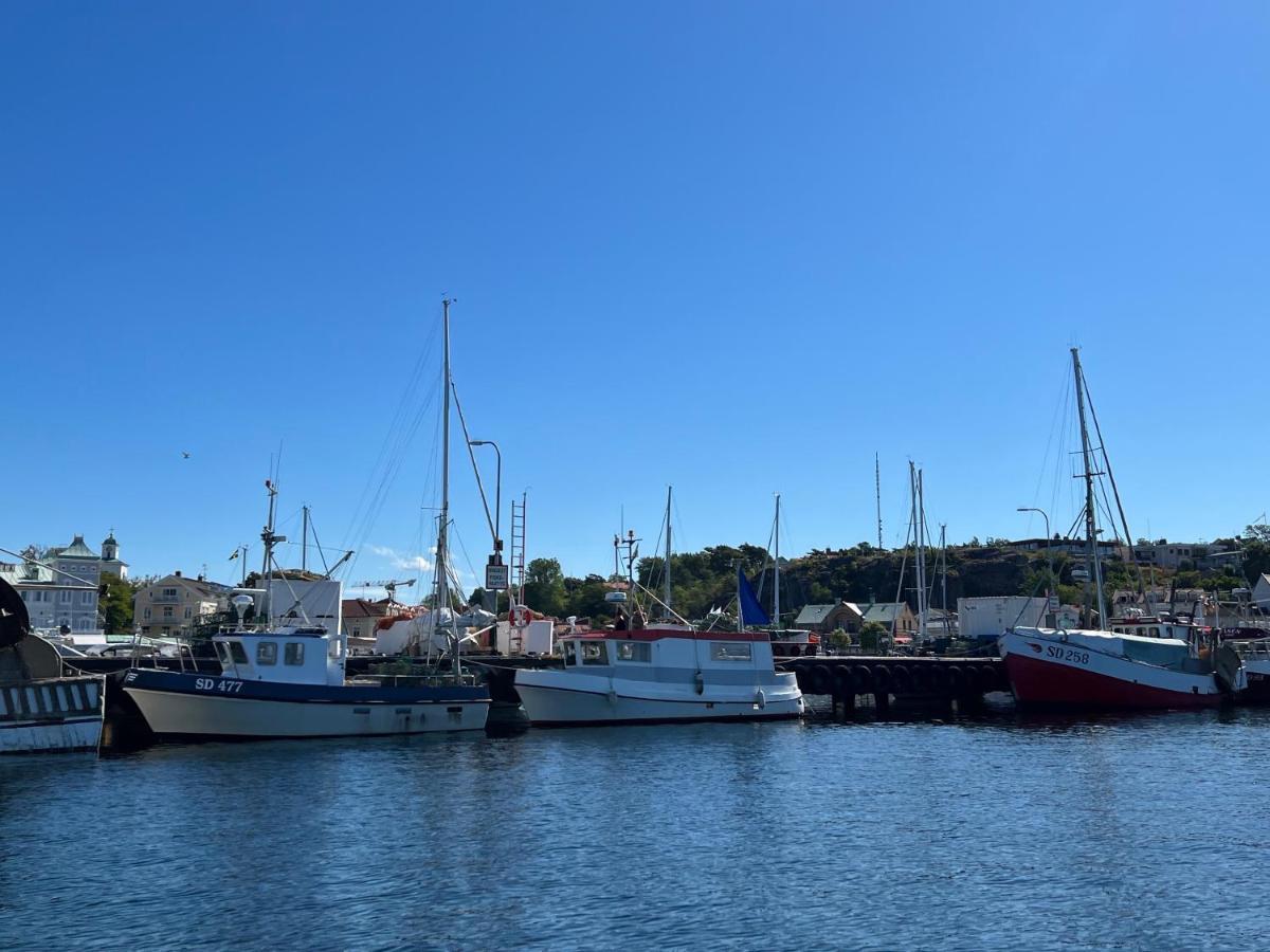 Stroemstad Laegenhet Naera Hav Och Stad Exterior foto